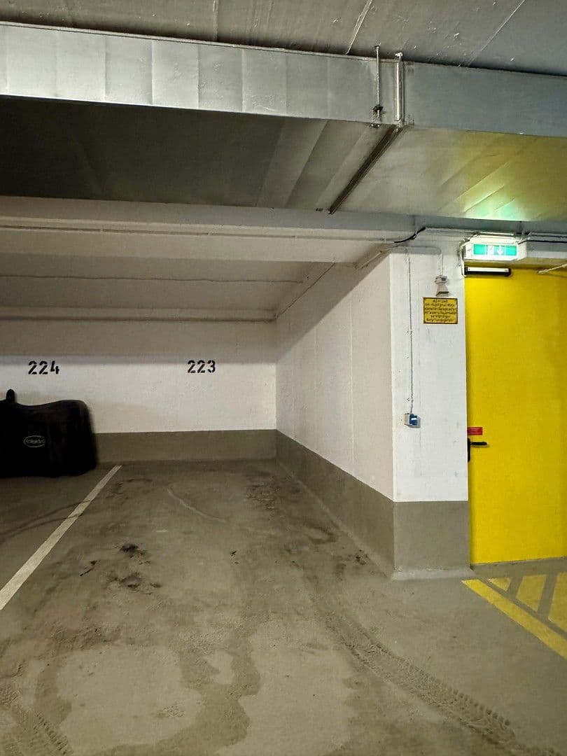 Pronájem bytu 4+1 90 m², Köglweg 17, Taufkirchen, Bavorsko Pronájem bytu 4+1 90 m², Köglweg 17, Taufkirchen, Bavorsko