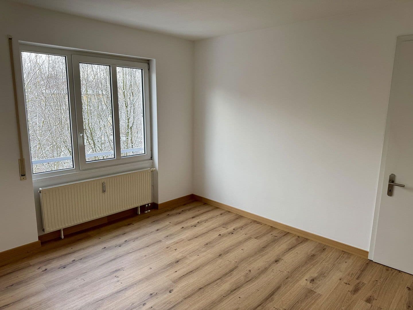 Pronájem bytu 4+1 90 m², Köglweg 17, Taufkirchen, Bavorsko Pronájem bytu 4+1 90 m², Köglweg 17, Taufkirchen, Bavorsko
