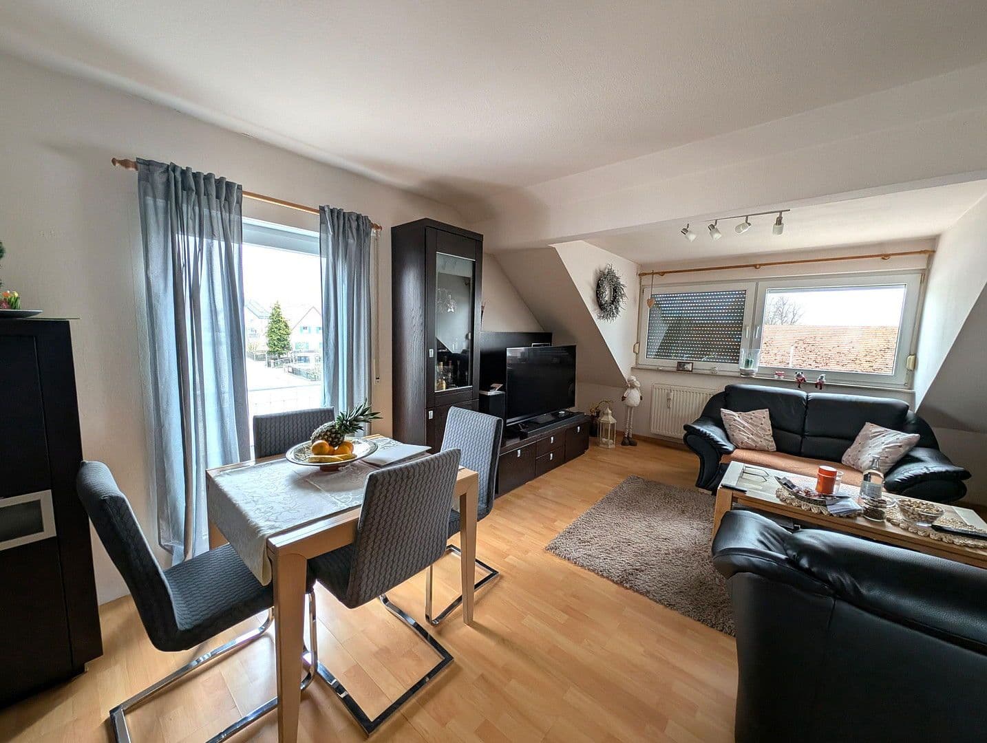 Prodej bytu 2+1 69 m², Weißenhorner Straße 9, Bibertal, Bavorsko Prodej bytu 2+1 69 m², Weißenhorner Straße 9, Bibertal, Bavorsko