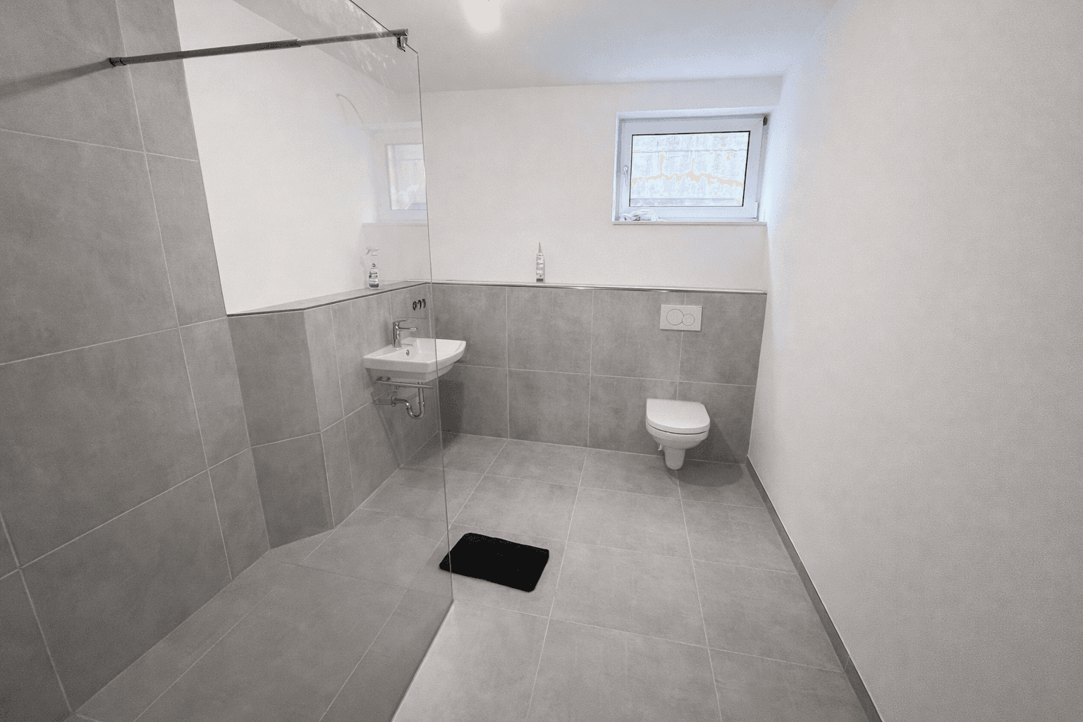 Pronájem bytu 3+1 124 m², Friedrichsdorf, Hessen Pronájem bytu 3+1 124 m², Friedrichsdorf, Hessen