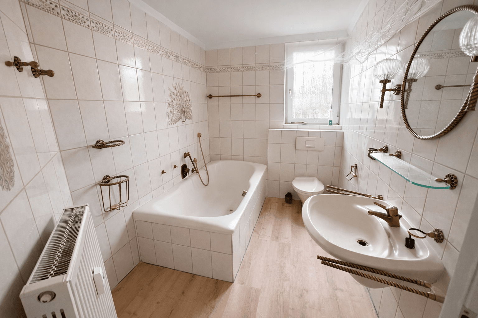 Pronájem bytu 3+1 124 m², Friedrichsdorf, Hessen Pronájem bytu 3+1 124 m², Friedrichsdorf, Hessen