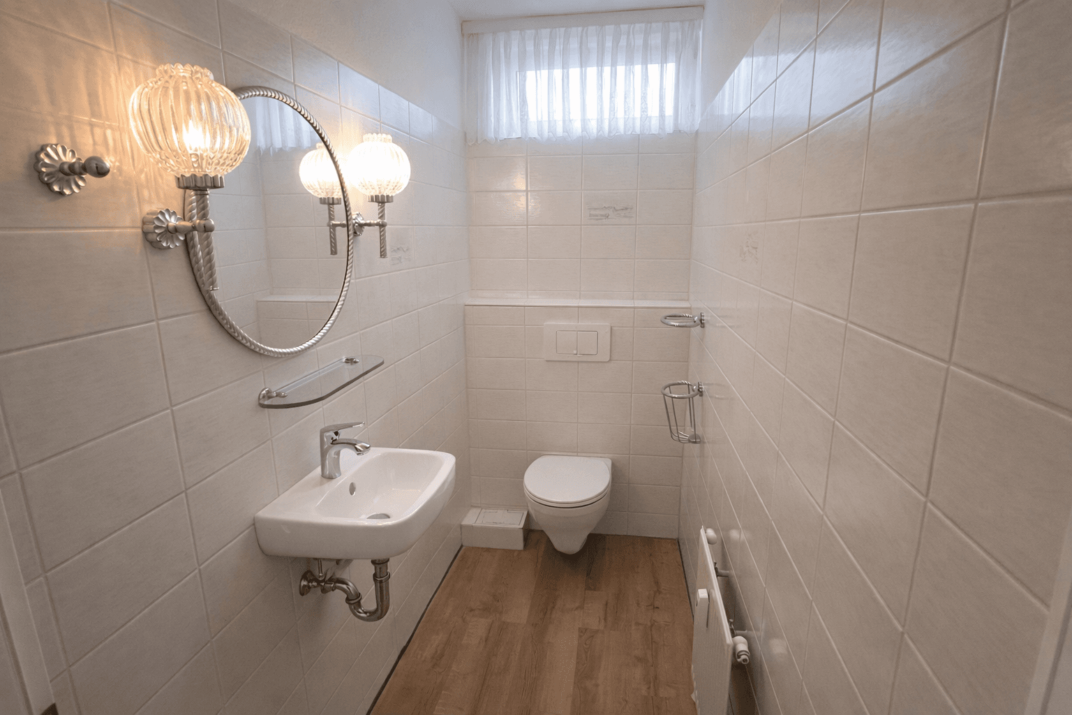 Pronájem bytu 3+1 124 m², Friedrichsdorf, Hessen Pronájem bytu 3+1 124 m², Friedrichsdorf, Hessen