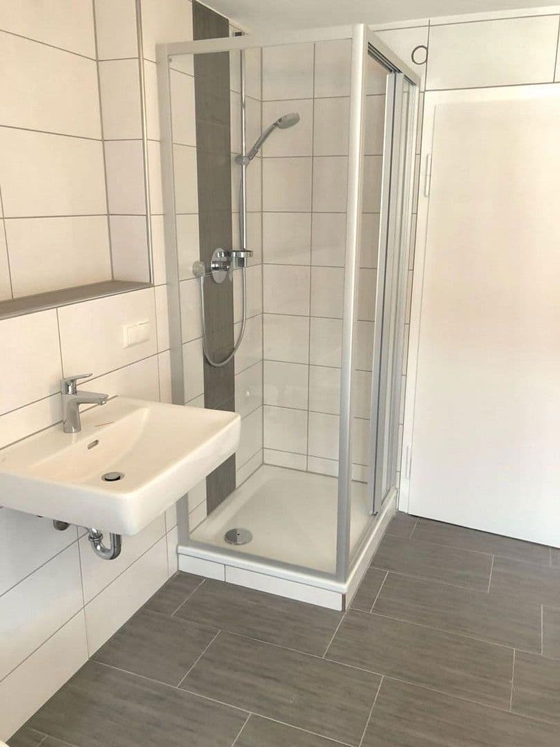 Pronájem domu 110 m², pozemek 125 m², Nürtingen, Bádensko-Württembersko Pronájem domu 110 m², pozemek 125 m², Nürtingen, Bádensko-Württembersko