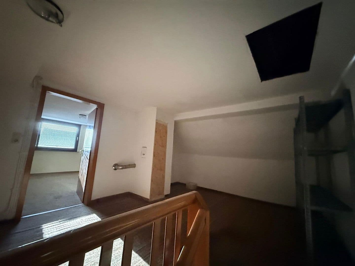 Pronájem domu 100 m², pozemek 250 m², Dorfstraße 6, Neuwied, Porýní-Falc Pronájem domu 100 m², pozemek 250 m², Dorfstraße 6, Neuwied, Porýní-Falc