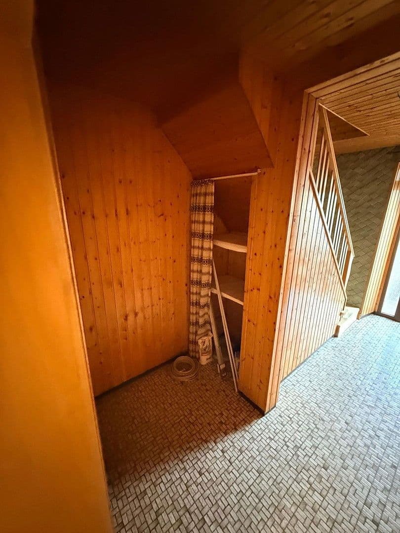 Pronájem domu 100 m², pozemek 250 m², Dorfstraße 6, Neuwied, Porýní-Falc Pronájem domu 100 m², pozemek 250 m², Dorfstraße 6, Neuwied, Porýní-Falc