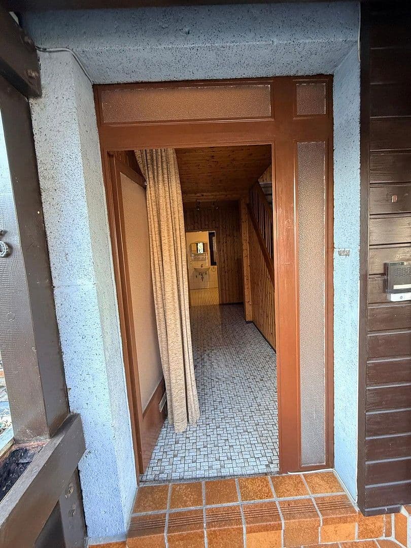 Pronájem domu 100 m², pozemek 250 m², Dorfstraße 6, Neuwied, Porýní-Falc Pronájem domu 100 m², pozemek 250 m², Dorfstraße 6, Neuwied, Porýní-Falc