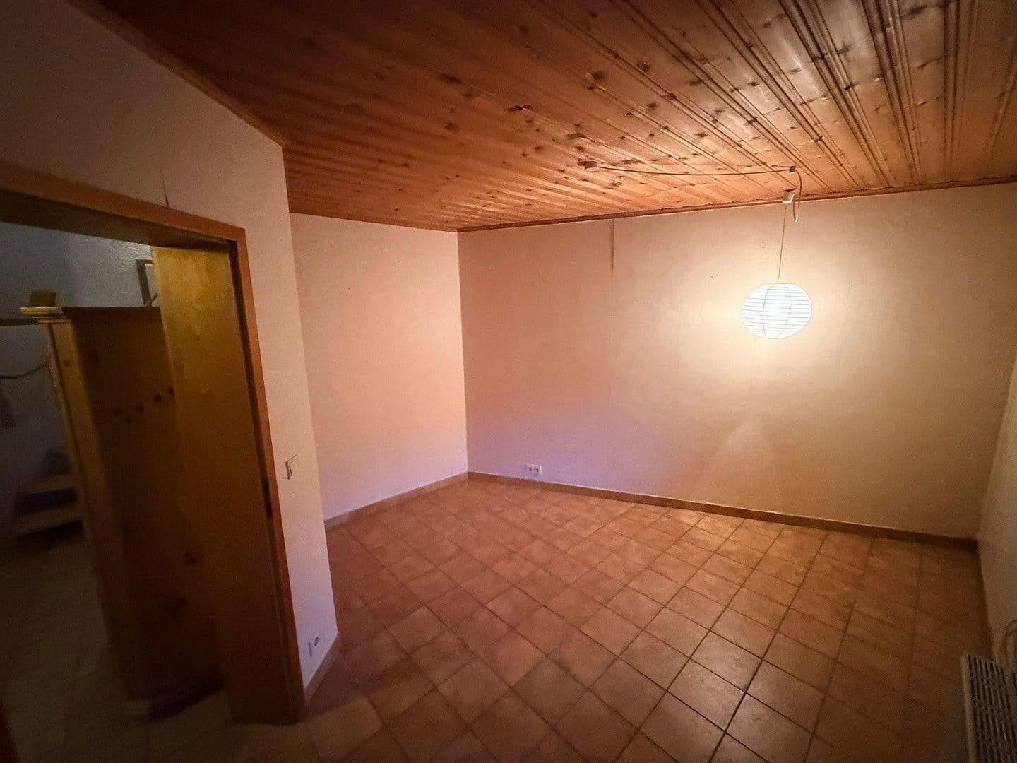 Pronájem domu 100 m², pozemek 250 m², Dorfstraße 6, Neuwied, Porýní-Falc Pronájem domu 100 m², pozemek 250 m², Dorfstraße 6, Neuwied, Porýní-Falc