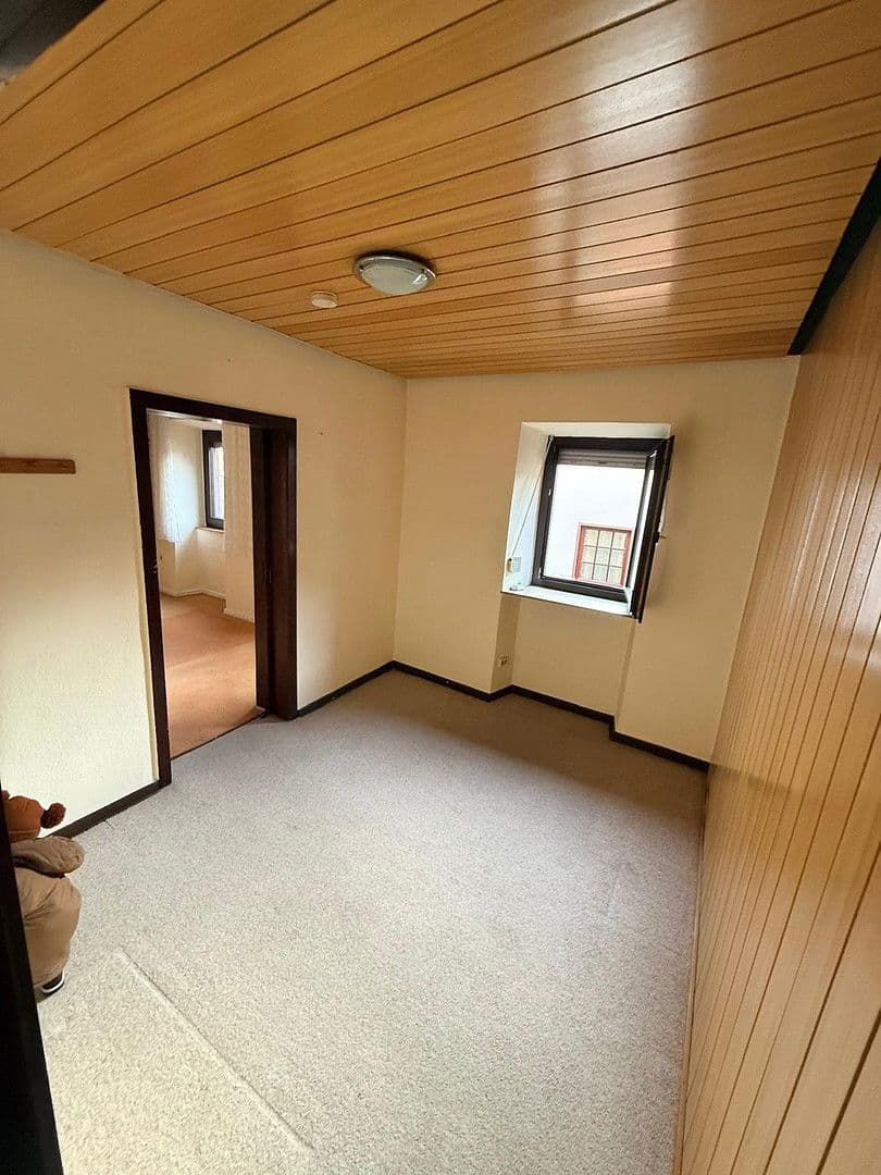 Pronájem domu 100 m², pozemek 250 m², Dorfstraße 6, Neuwied, Porýní-Falc Pronájem domu 100 m², pozemek 250 m², Dorfstraße 6, Neuwied, Porýní-Falc