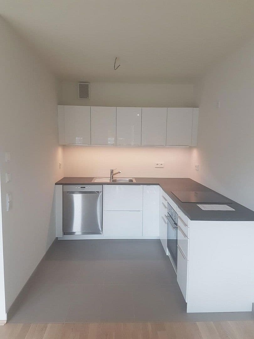 Prodej bytu 3+1 79 m², München, Bavorsko Prodej bytu 3+1 79 m², München, Bavorsko