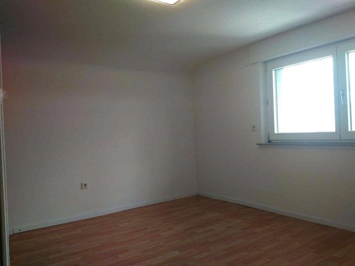 Pronájem bytu 2+1 45 m², Bezirksstraße, Alzenau, Bavorsko Pronájem bytu 2+1 45 m², Bezirksstraße, Alzenau, Bavorsko