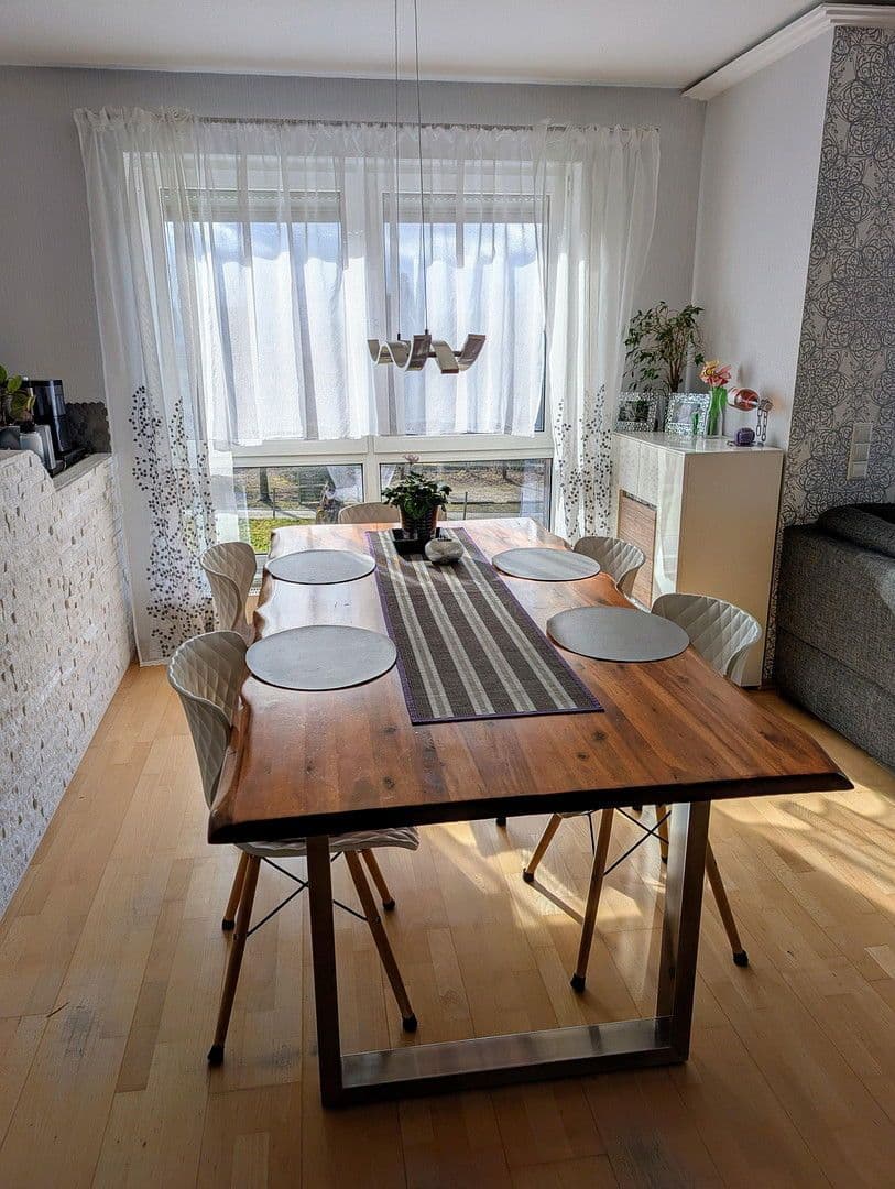 Prodej bytu 4+kk 114 m², Aichtal, Bádensko-Württembersko Prodej bytu 4+kk 114 m², Aichtal, Bádensko-Württembersko