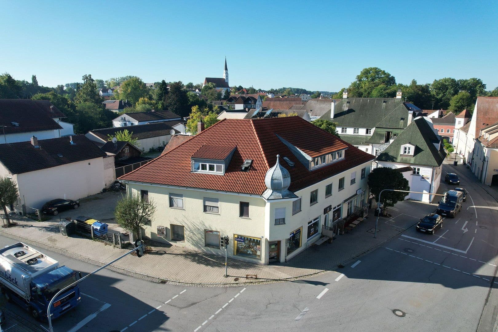 Prodej domu 816 m², pozemek 680 m², Arnstorf, Bavorsko Prodej domu 816 m², pozemek 680 m², Arnstorf, Bavorsko