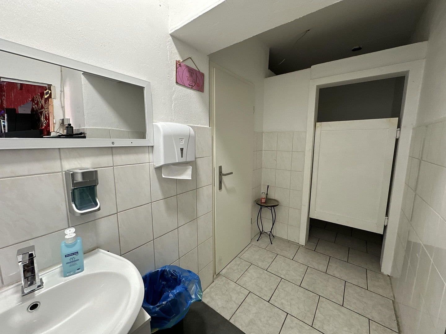 Prodej domu 816 m², pozemek 680 m², Arnstorf, Bavorsko Prodej domu 816 m², pozemek 680 m², Arnstorf, Bavorsko