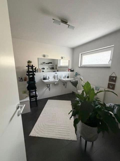 Prodej domu 134 m², pozemek 137 m², Pfinztal, Bádensko-Württembersko Prodej domu 134 m², pozemek 137 m², Pfinztal, Bádensko-Württembersko