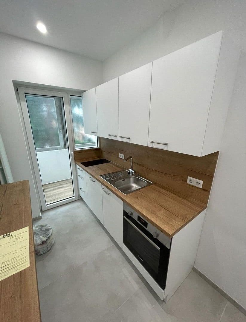Pronájem bytu 16 m², Ostendstraße 12, Stuttgart, Bádensko-Württembersko Pronájem bytu 16 m², Ostendstraße 12, Stuttgart, Bádensko-Württembersko