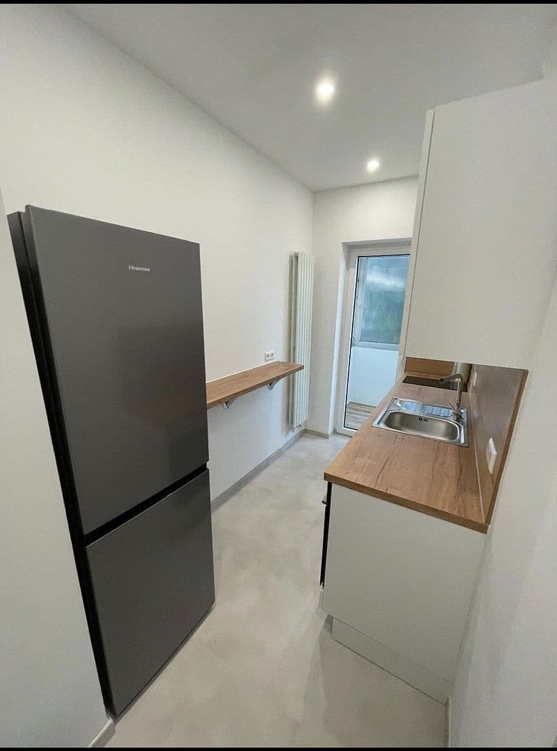 Pronájem bytu 16 m², Ostendstraße 12, Stuttgart, Bádensko-Württembersko Pronájem bytu 16 m², Ostendstraße 12, Stuttgart, Bádensko-Württembersko