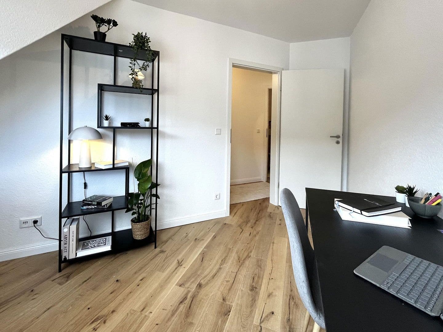 Prodej bytu 3+1 55 m², Einbecker Straße, Bremen, Bremen Prodej bytu 3+1 55 m², Einbecker Straße, Bremen, Bremen