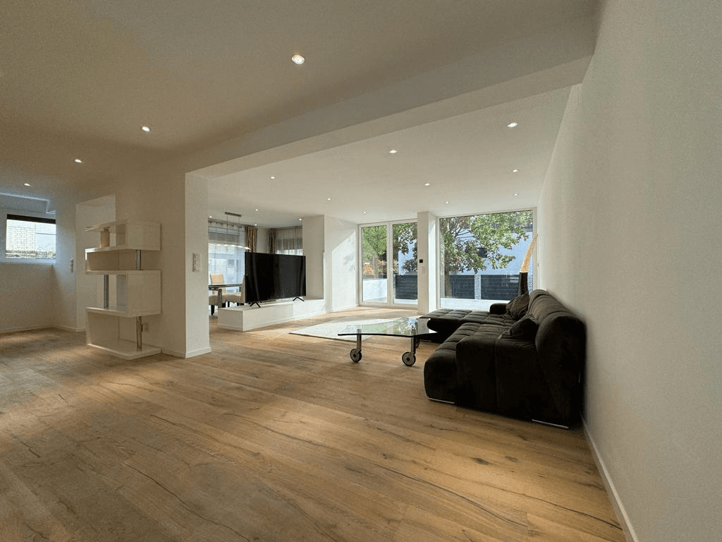 Prodej domu 280 m², pozemek 294 m², Darmstadt, Hessen Prodej domu 280 m², pozemek 294 m², Darmstadt, Hessen