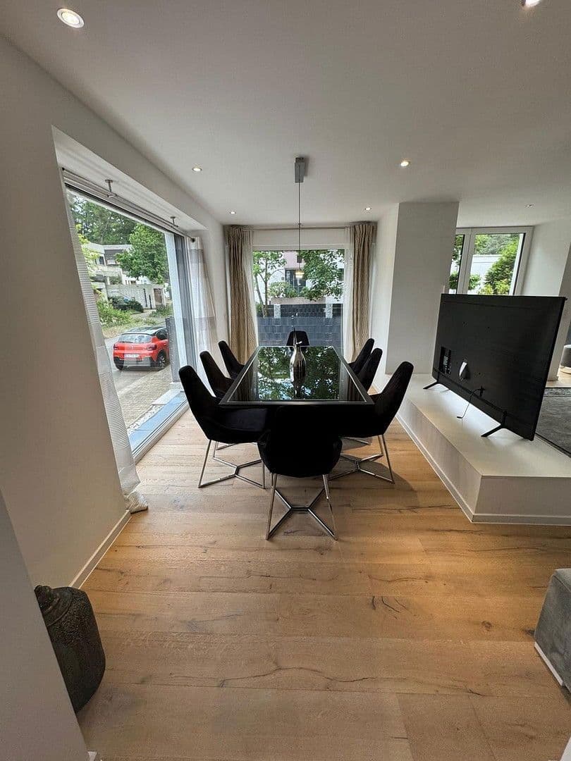 Prodej domu 280 m², pozemek 294 m², Darmstadt, Hessen Prodej domu 280 m², pozemek 294 m², Darmstadt, Hessen