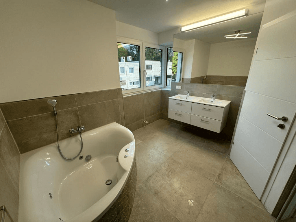 Prodej domu 280 m², pozemek 294 m², Darmstadt, Hessen Prodej domu 280 m², pozemek 294 m², Darmstadt, Hessen