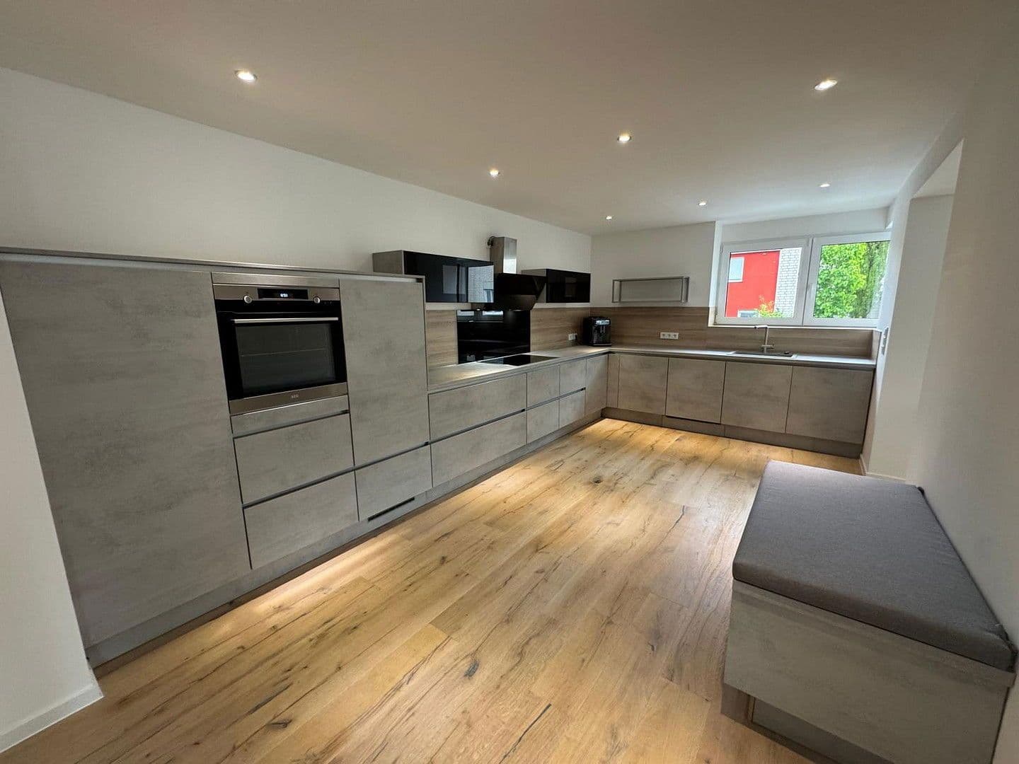 Prodej domu 280 m², pozemek 294 m², Darmstadt, Hessen Prodej domu 280 m², pozemek 294 m², Darmstadt, Hessen