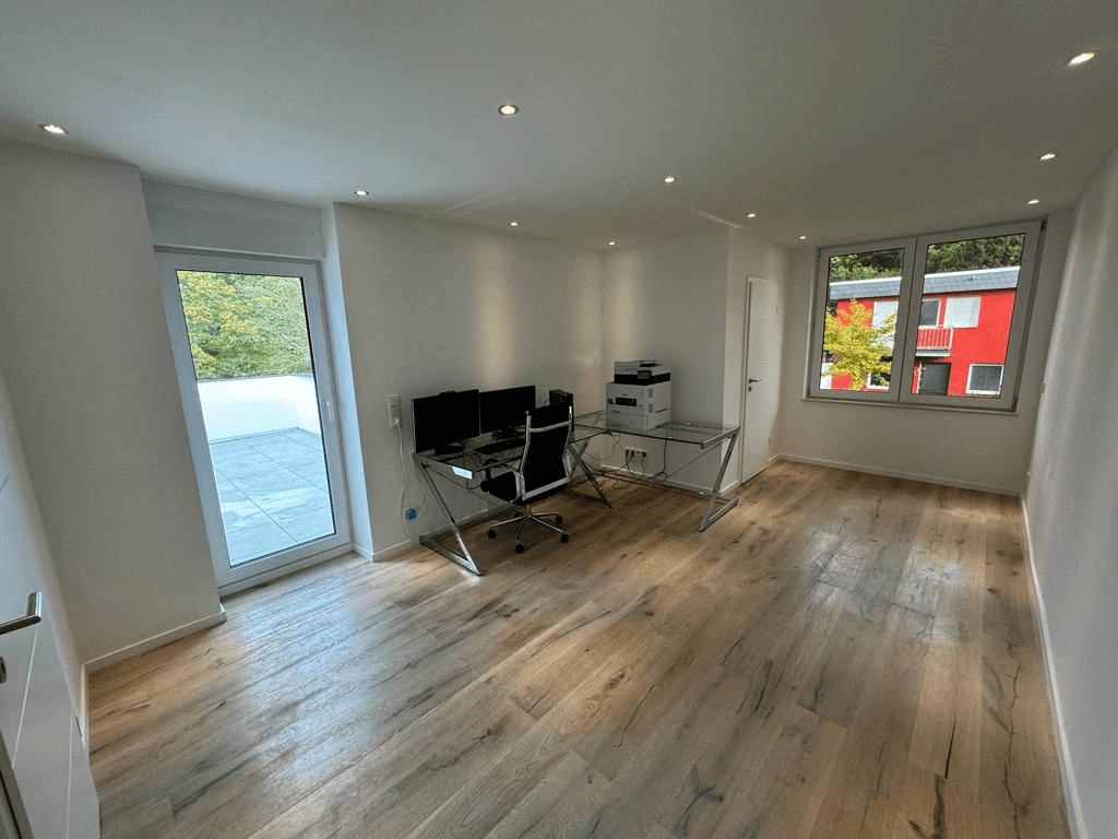 Prodej domu 280 m², pozemek 294 m², Darmstadt, Hessen Prodej domu 280 m², pozemek 294 m², Darmstadt, Hessen