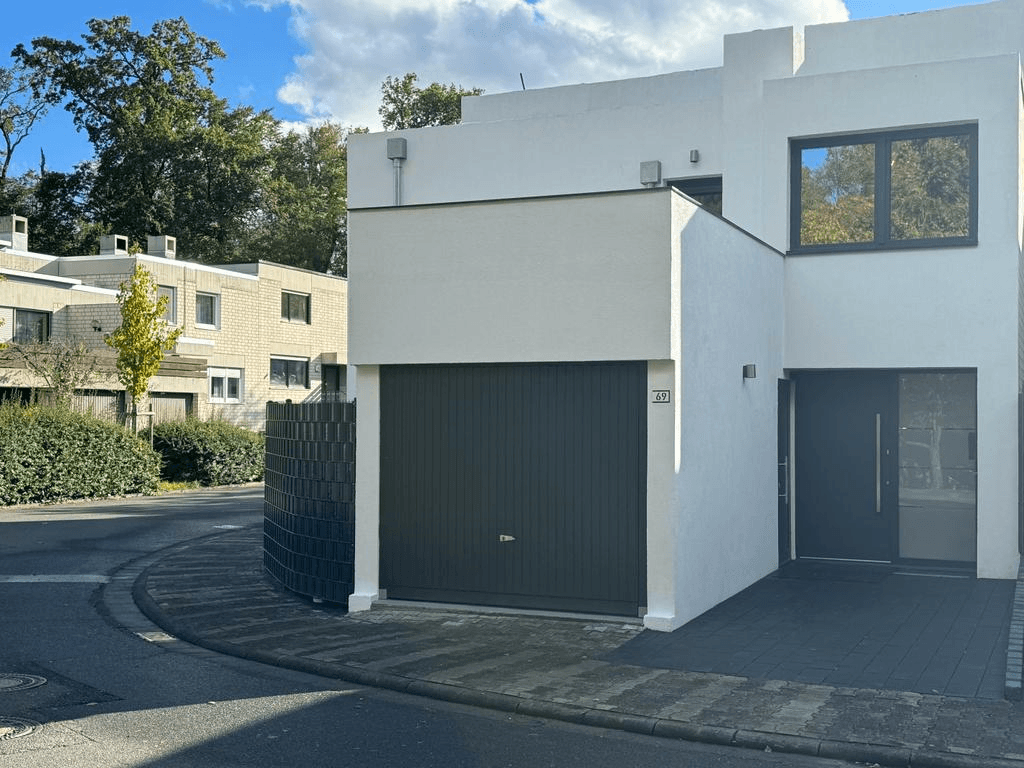 Prodej domu 280 m², pozemek 294 m², Darmstadt, Hessen Prodej domu 280 m², pozemek 294 m², Darmstadt, Hessen