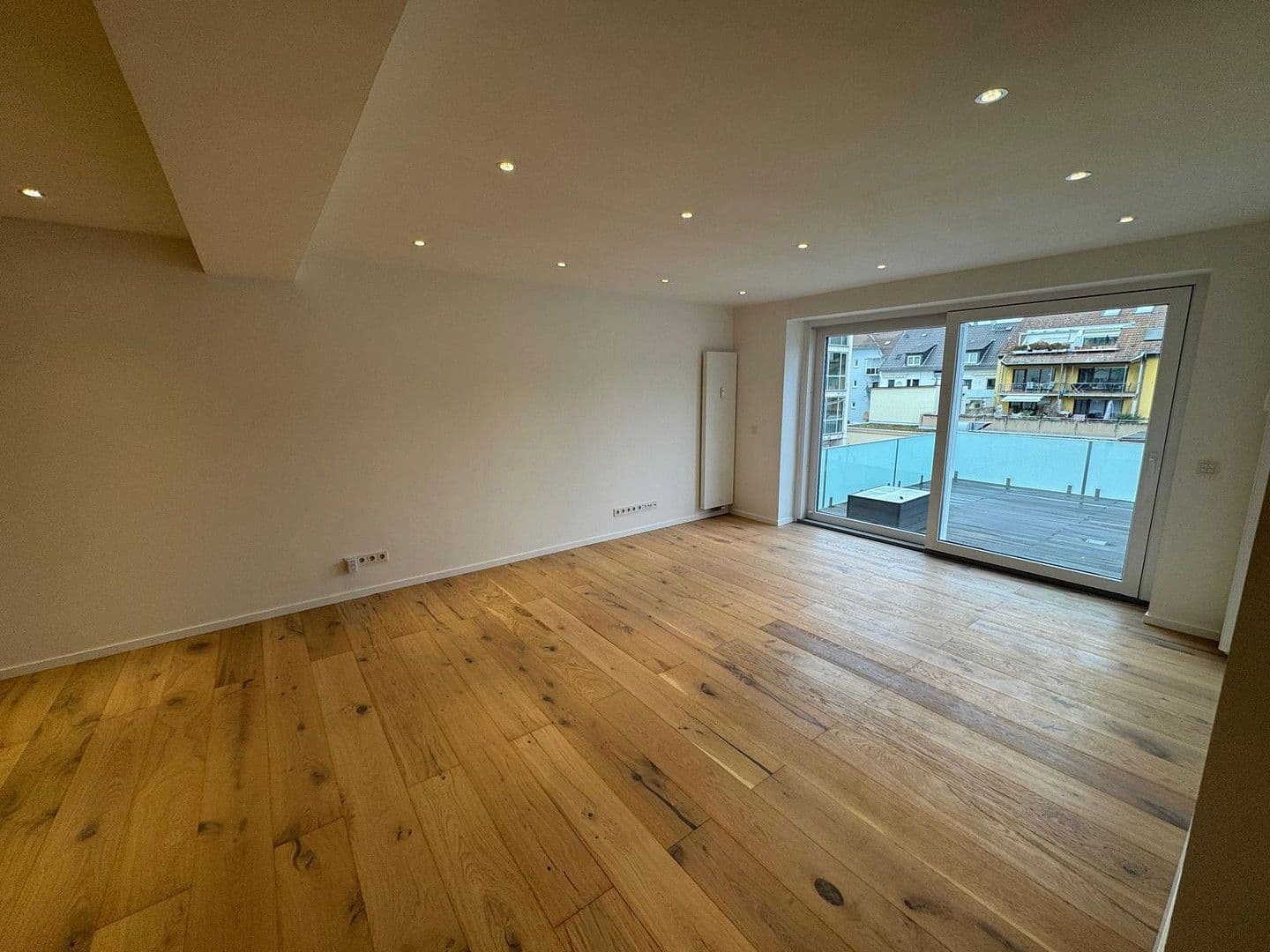 Prodej bytu 2+1 98 m², Darmstadt, Hessen Prodej bytu 2+1 98 m², Darmstadt, Hessen