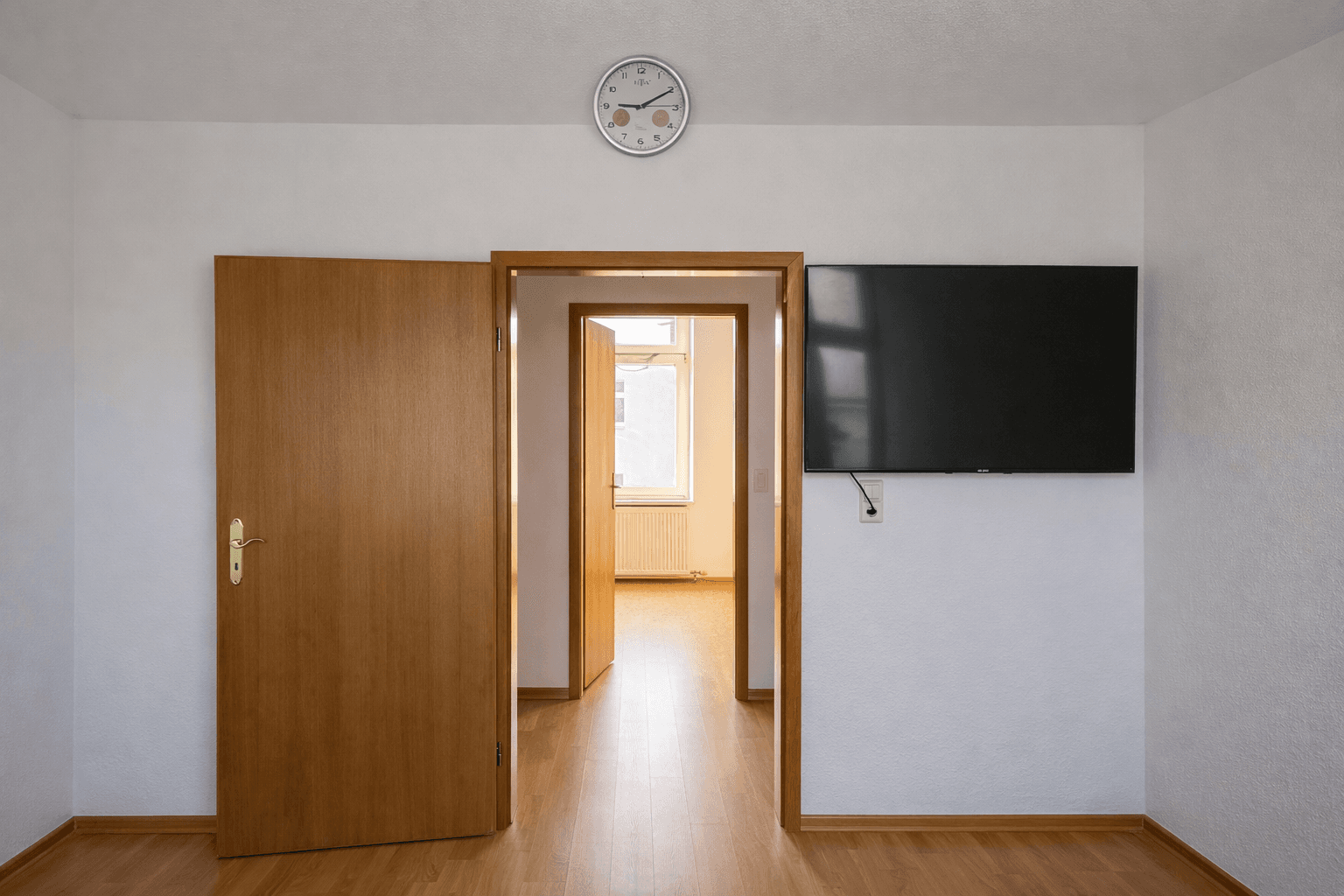 Pronájem bytu 4+1 90 m², Messerschmiedestr. 22, Žíč, Sasko-Anhaltsko Pronájem bytu 4+1 90 m², Messerschmiedestr. 22, Žíč, Sasko-Anhaltsko