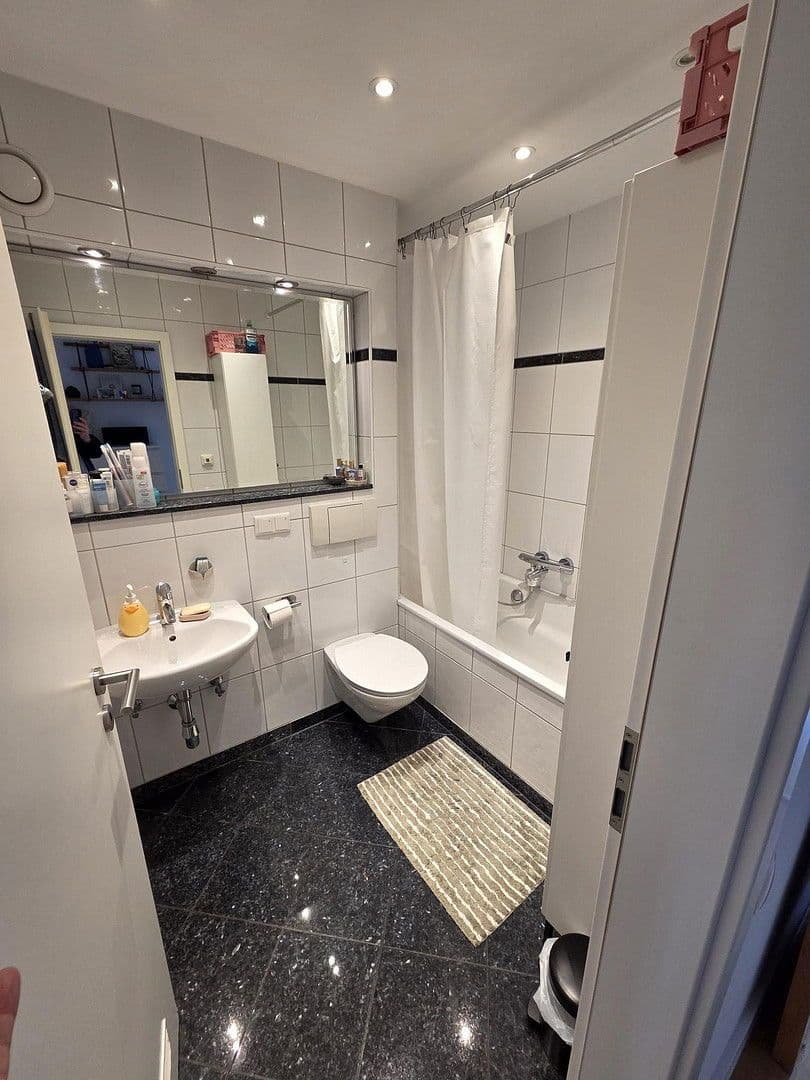 Prodej bytu 3+1 88 m², Bismarckstr., Ratingen, Severní Porýní-Vestfálsko Prodej bytu 3+1 88 m², Bismarckstr., Ratingen, Severní Porýní-Vestfálsko