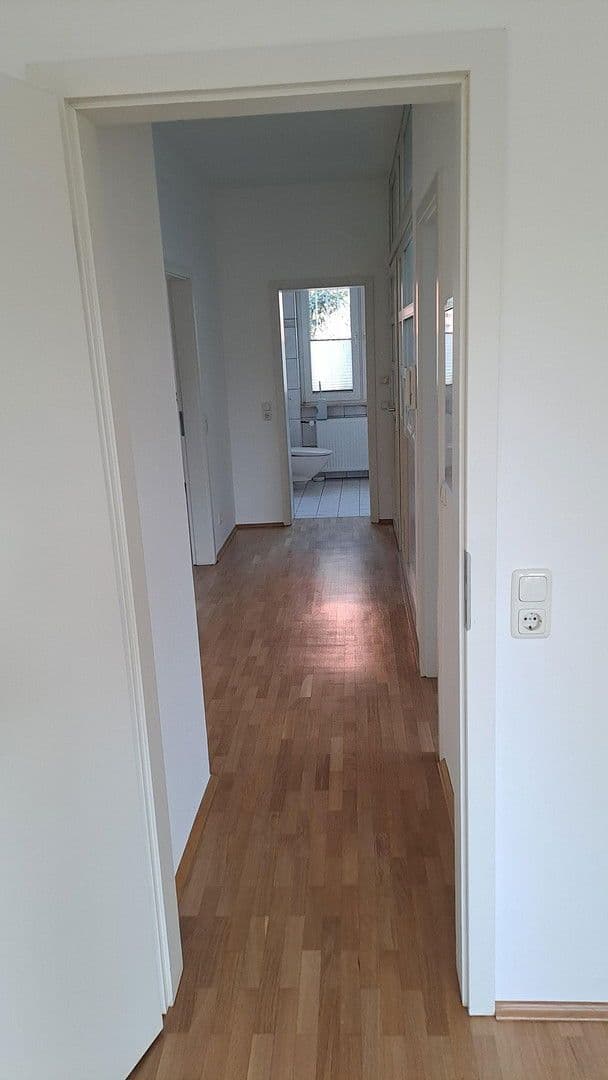 Pronájem bytu 3+1 80 m², Frankfurt, Hessen Pronájem bytu 3+1 80 m², Frankfurt, Hessen