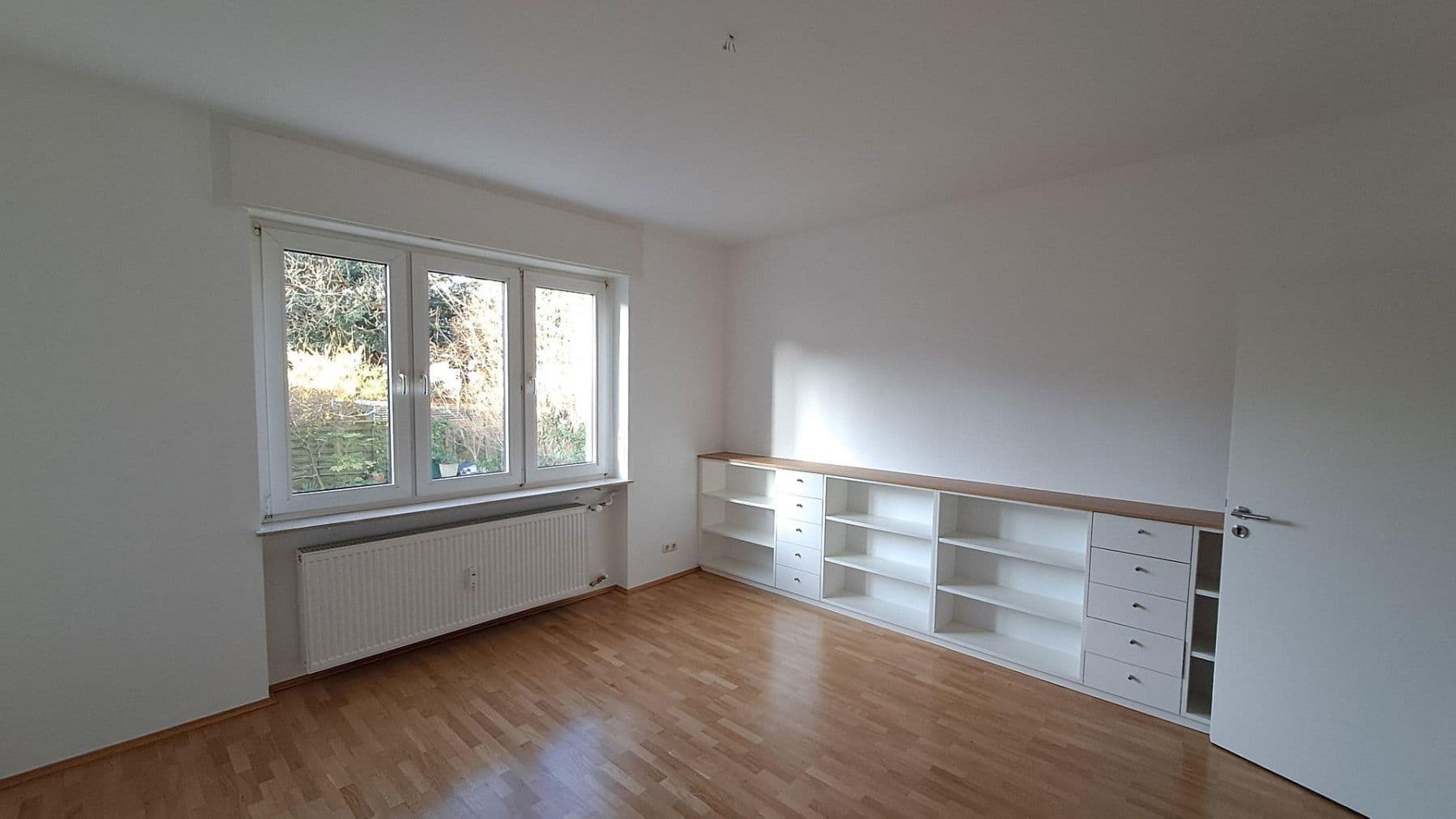 Pronájem bytu 3+1 80 m², Frankfurt, Hessen Pronájem bytu 3+1 80 m², Frankfurt, Hessen