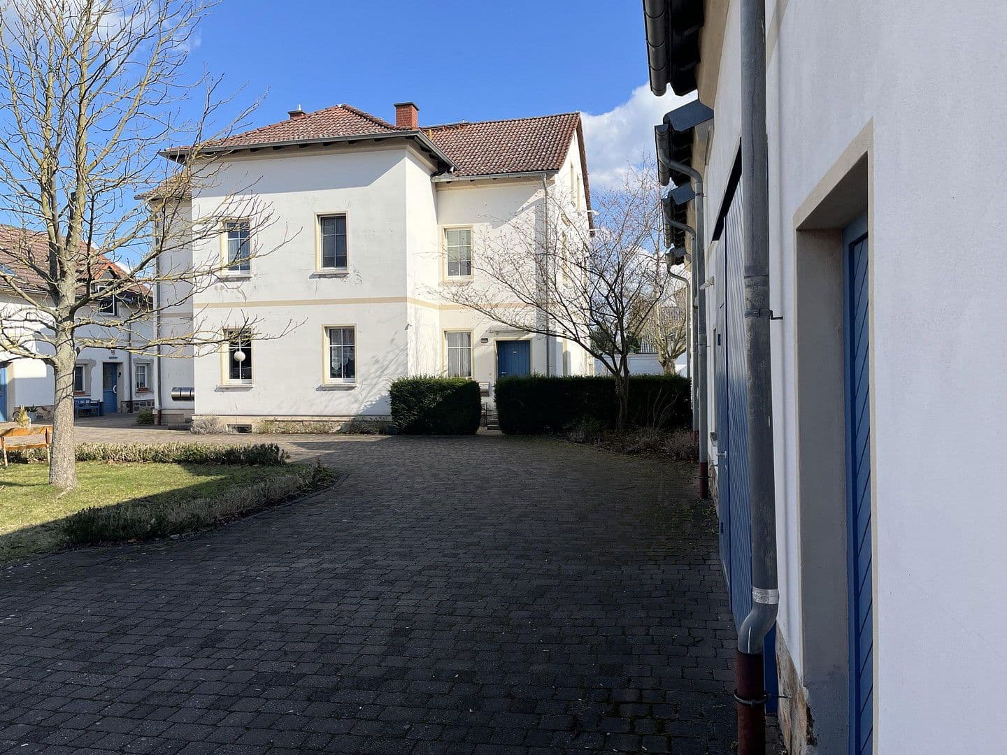 Prodej domu 780 m², pozemek 3.560 m², Lobstädter Straße 11, Neukieritzsch, Sasko Prodej domu 780 m², pozemek 3.560 m², Lobstädter Straße 11, Neukieritzsch, Sasko