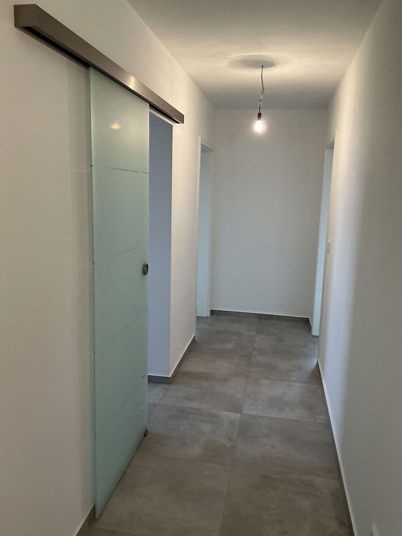 Pronájem bytu 3+1 70 m², Allerstrasse, Wolfsburg, Dolní Sasko Pronájem bytu 3+1 70 m², Allerstrasse, Wolfsburg, Dolní Sasko