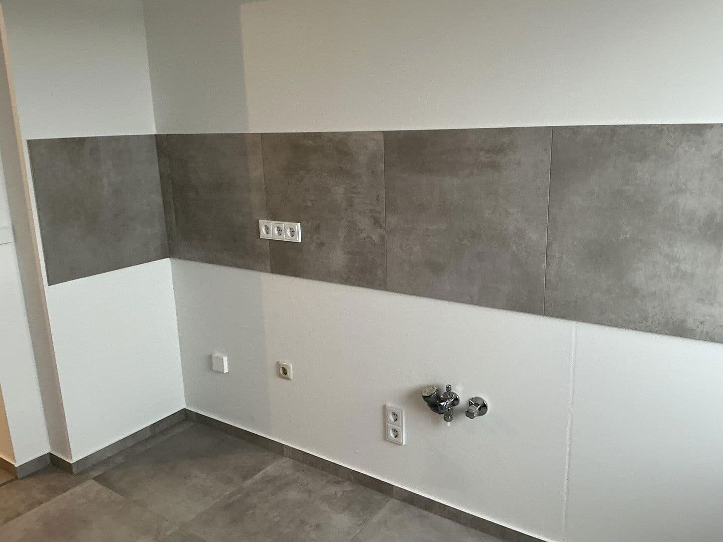 Pronájem bytu 3+1 70 m², Allerstrasse, Wolfsburg, Dolní Sasko Pronájem bytu 3+1 70 m², Allerstrasse, Wolfsburg, Dolní Sasko