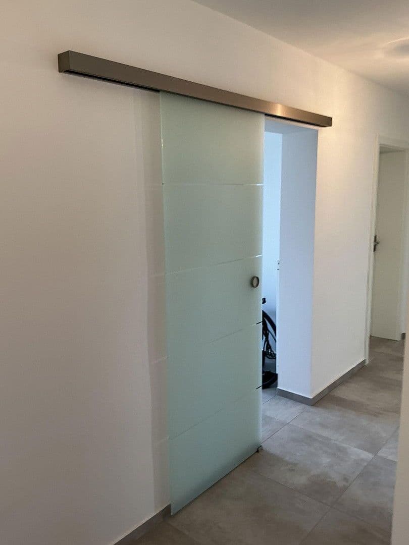 Pronájem bytu 3+1 70 m², Allerstrasse, Wolfsburg, Dolní Sasko Pronájem bytu 3+1 70 m², Allerstrasse, Wolfsburg, Dolní Sasko