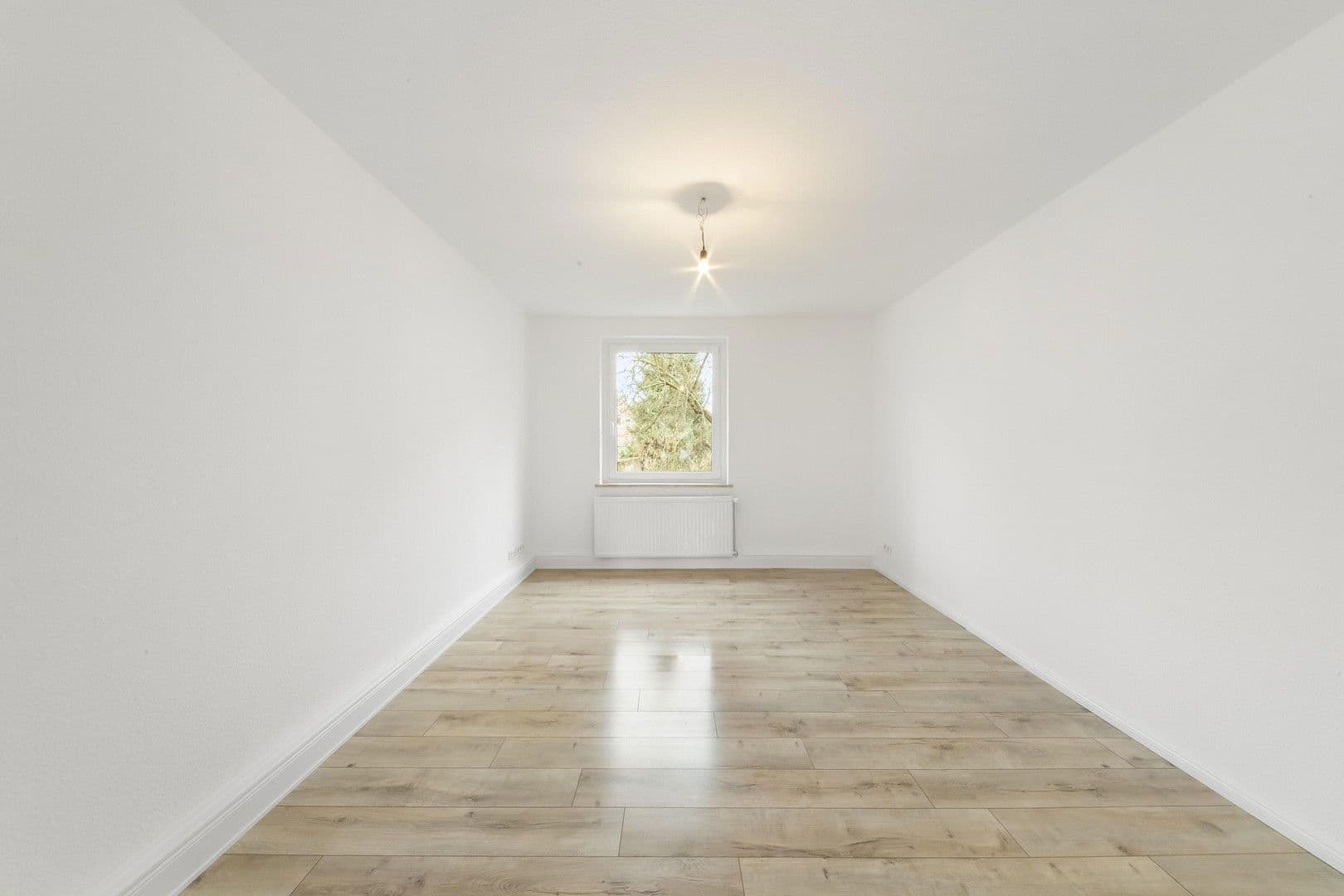 Pronájem bytu 3+1 65 m², Kirchhöfnerstraße 16, Hannover, Dolní Sasko Pronájem bytu 3+1 65 m², Kirchhöfnerstraße 16, Hannover, Dolní Sasko