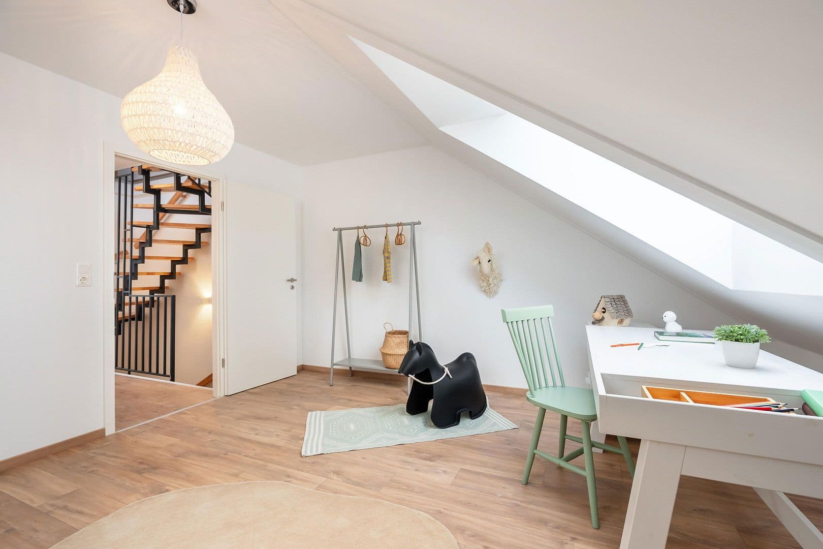 Pronájem domu 141 m², pozemek 169 m², Am Brünnle 22, Roth, Bavorsko Pronájem domu 141 m², pozemek 169 m², Am Brünnle 22, Roth, Bavorsko