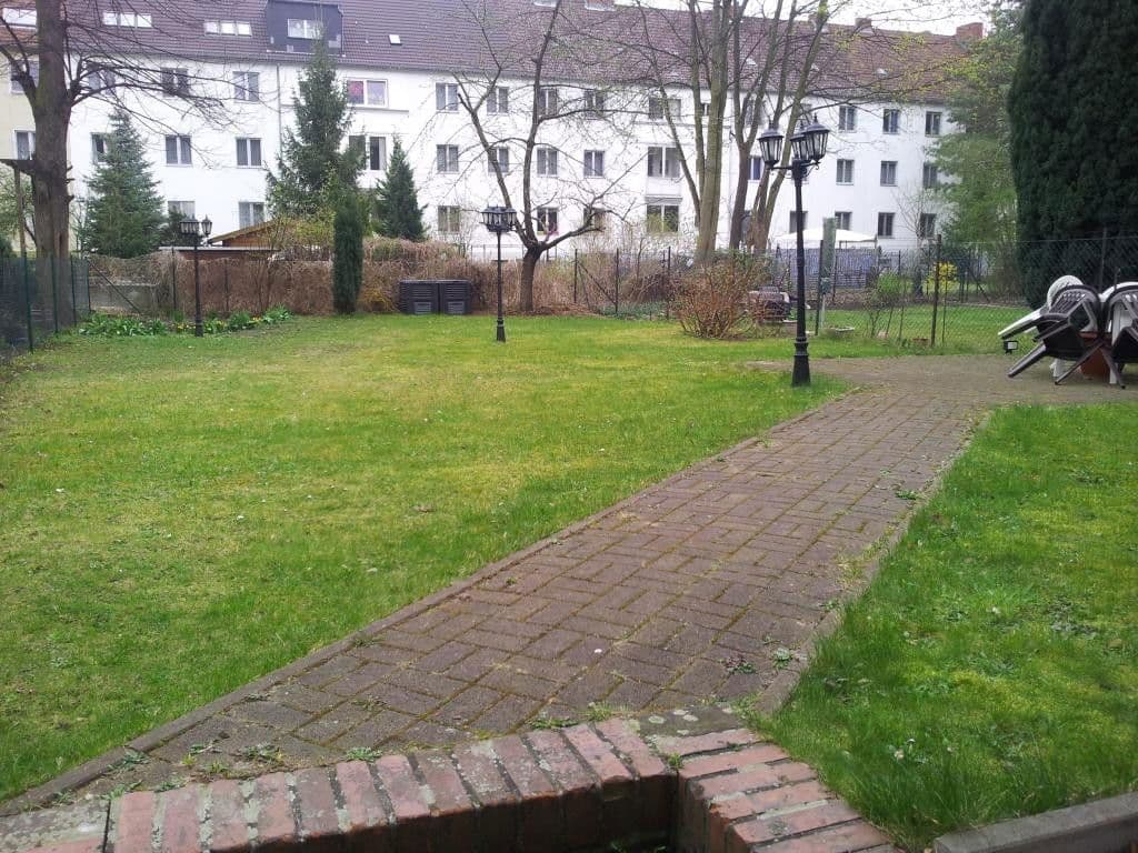 Prodej domu 606 m², pozemek 565 m², Aroser Allee 102, Berlin, Berlín Prodej domu 606 m², pozemek 565 m², Aroser Allee 102, Berlin, Berlín