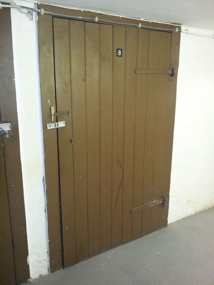 Prodej domu 606 m², pozemek 565 m², Aroser Allee 102, Berlin, Berlín Prodej domu 606 m², pozemek 565 m², Aroser Allee 102, Berlin, Berlín