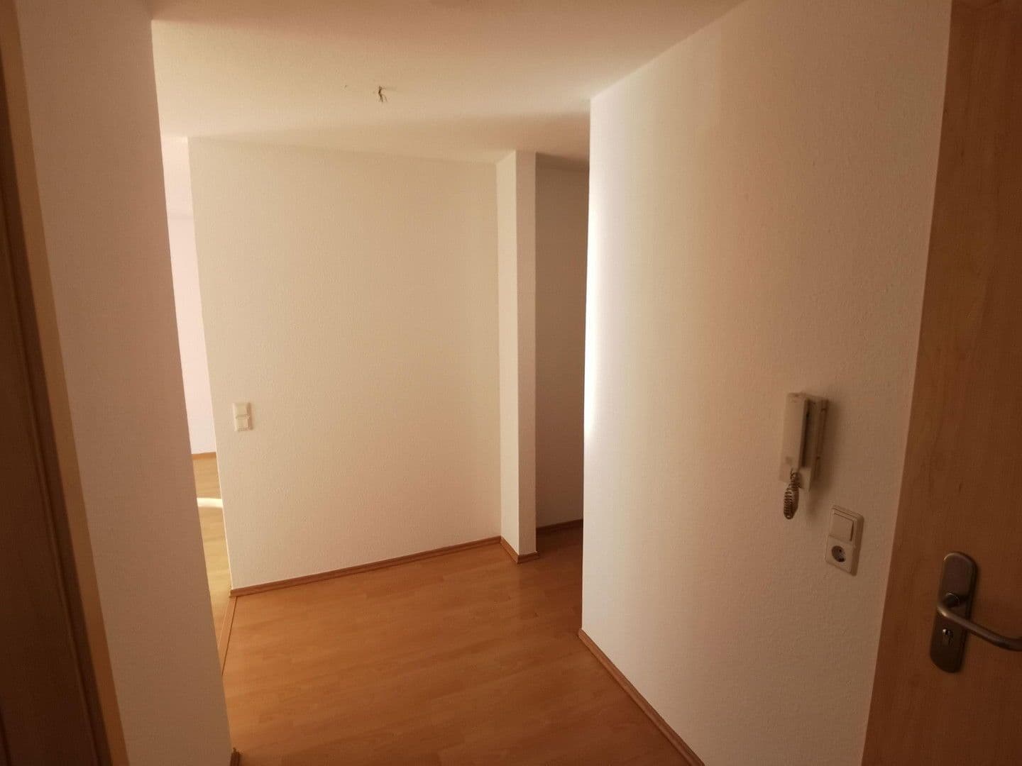 Pronájem bytu 3+1 68 m², Schoellstr. 5, Stuttgart-Plieningen, Bádensko-Württembersko Pronájem bytu 3+1 68 m², Schoellstr. 5, Stuttgart-Plieningen, Bádensko-Württembersko