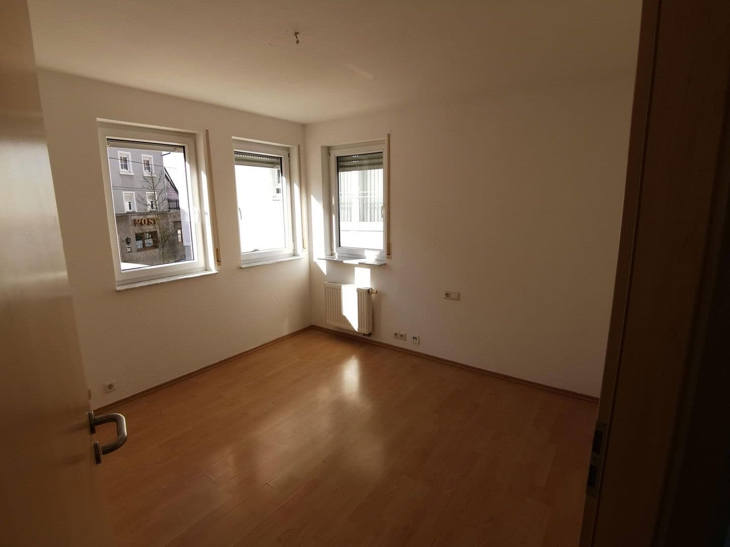 Pronájem bytu 3+1 68 m², Schoellstr. 5, Stuttgart-Plieningen, Bádensko-Württembersko Pronájem bytu 3+1 68 m², Schoellstr. 5, Stuttgart-Plieningen, Bádensko-Württembersko
