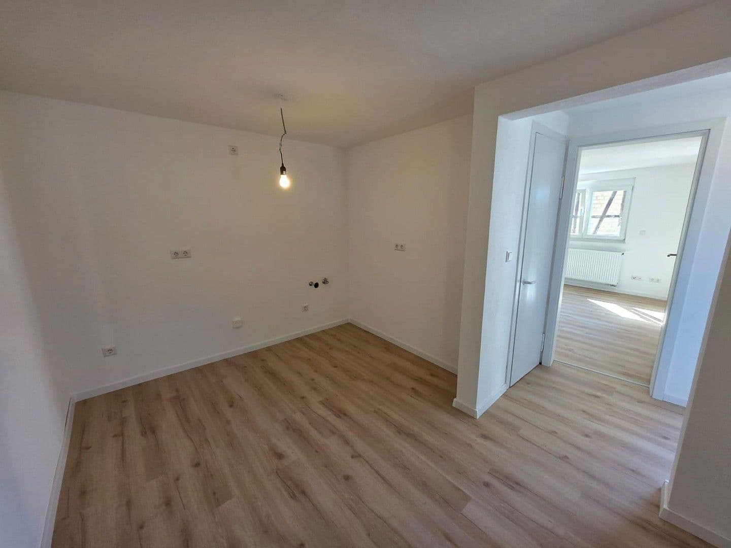 Prodej domu 135 m², pozemek 305 m², Böllatstrasse 14, Nürtingen, Bádensko-Württembersko Prodej domu 135 m², pozemek 305 m², Böllatstrasse 14, Nürtingen, Bádensko-Württembersko