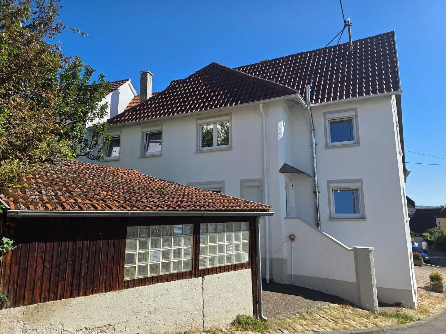 Prodej domu 135 m², pozemek 305 m², Böllatstrasse 14, Nürtingen, Bádensko-Württembersko Prodej domu 135 m², pozemek 305 m², Böllatstrasse 14, Nürtingen, Bádensko-Württembersko