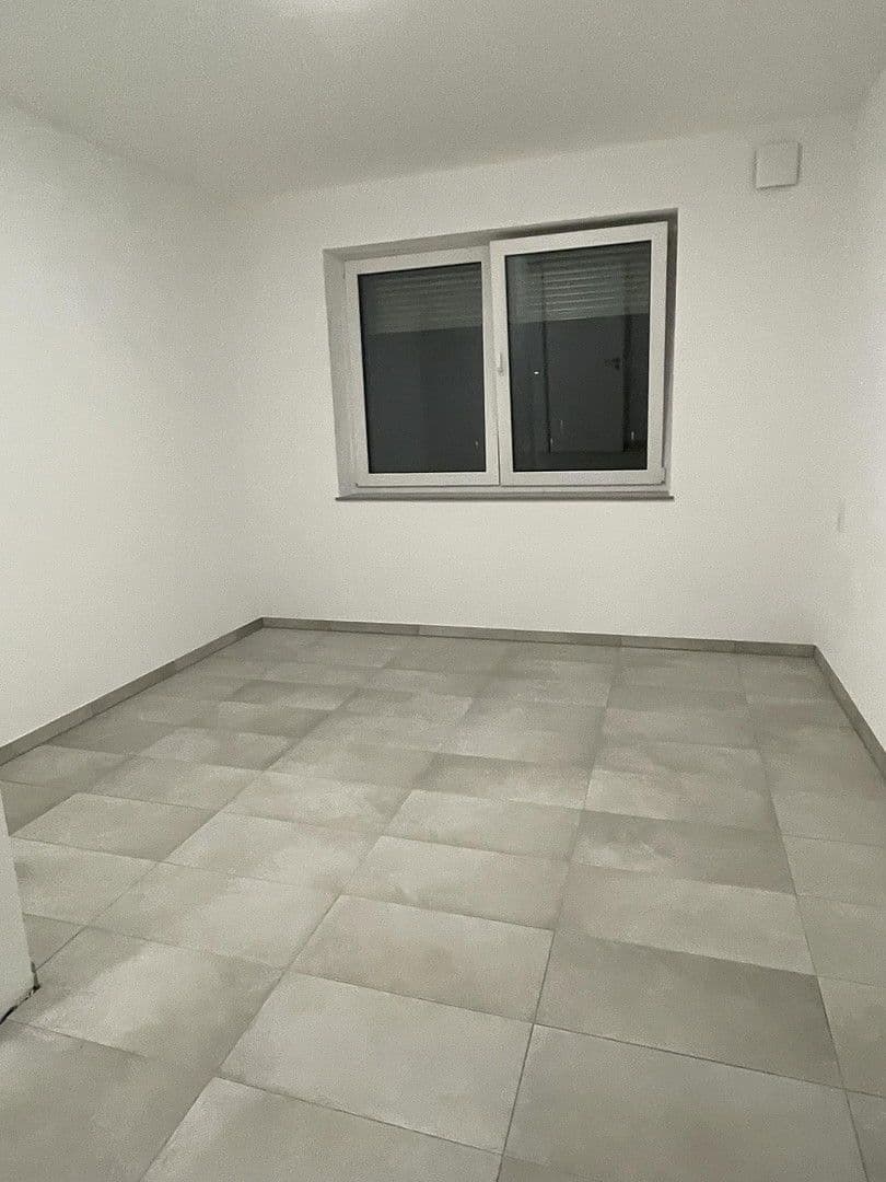 Pronájem bytu 3+1 72 m², Burgstetten, Bádensko-Württembersko Pronájem bytu 3+1 72 m², Burgstetten, Bádensko-Württembersko