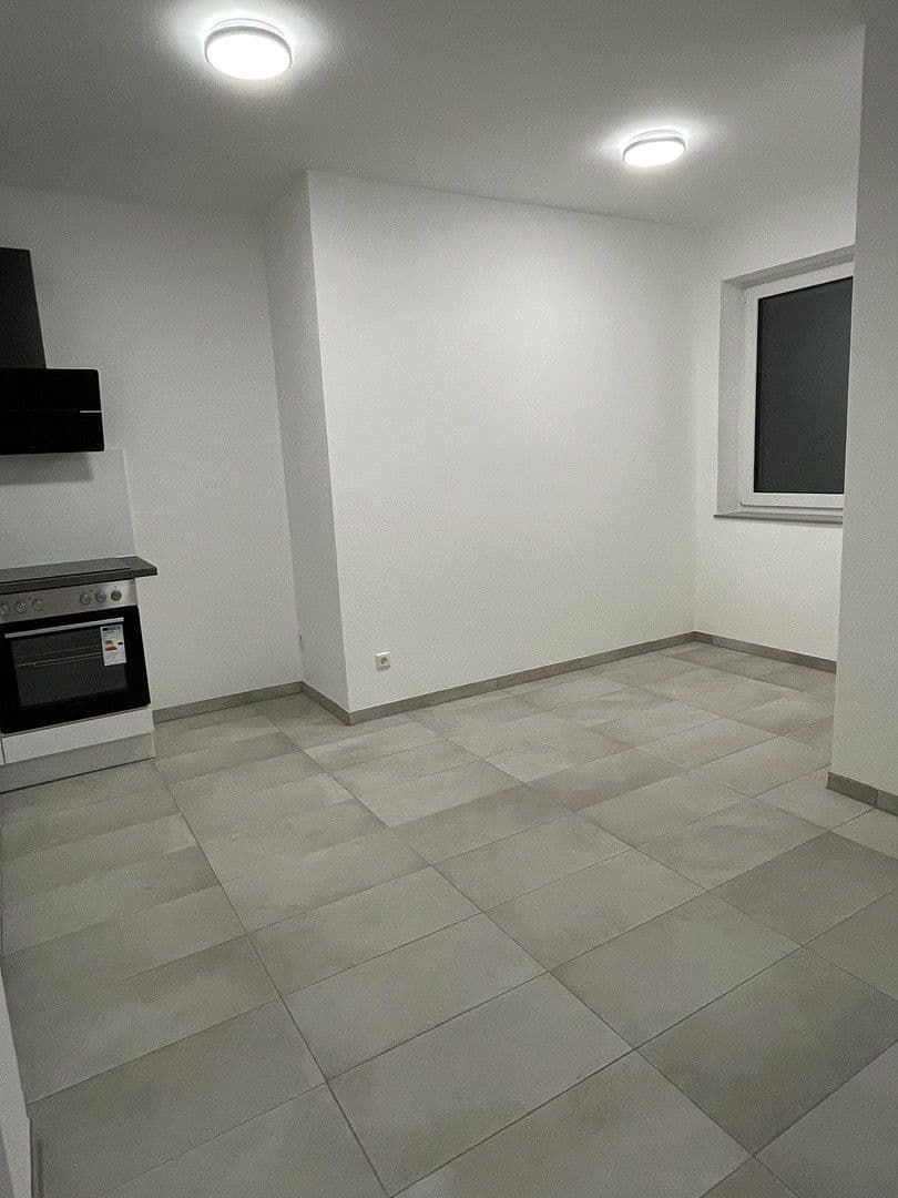 Pronájem bytu 3+1 72 m², Burgstetten, Bádensko-Württembersko Pronájem bytu 3+1 72 m², Burgstetten, Bádensko-Württembersko