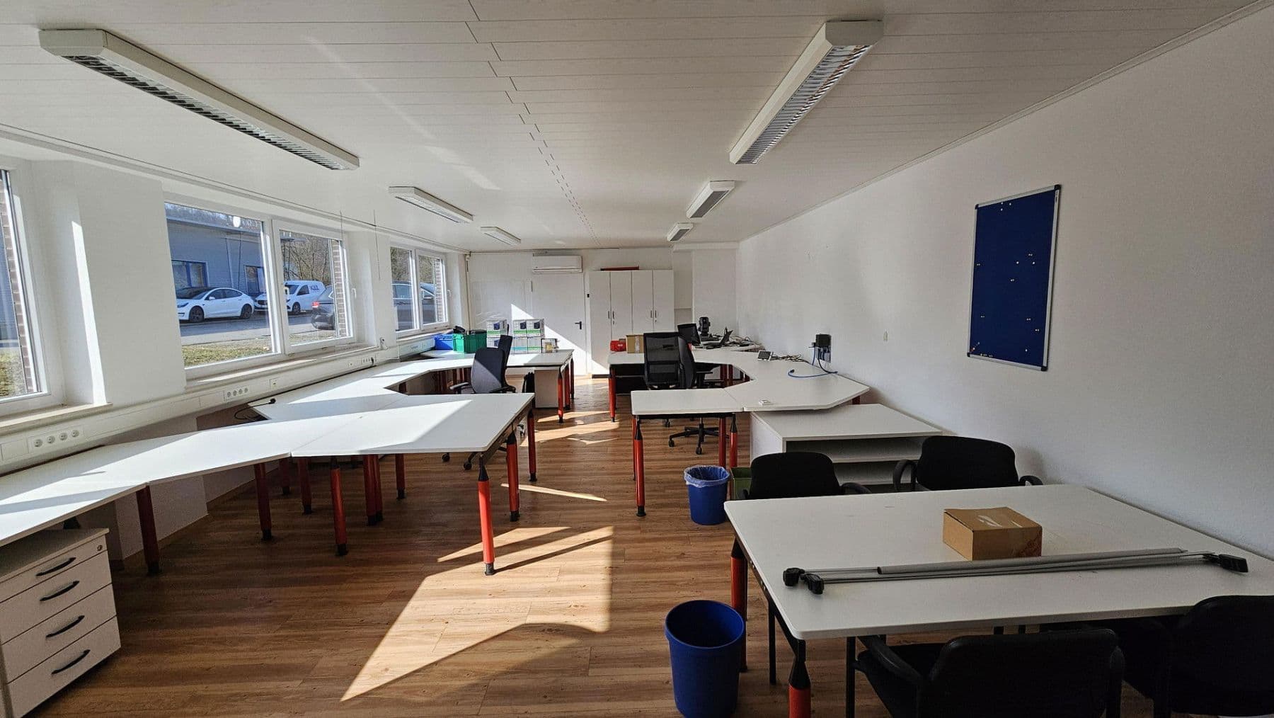 Pronájem nebytového prostoru 5.676 m², Industriestraße 2, Kalletal, Severní Porýní-Vestfálsko Pronájem nebytového prostoru 5.676 m², Industriestraße 2, Kalletal, Severní Porýní-Vestfálsko