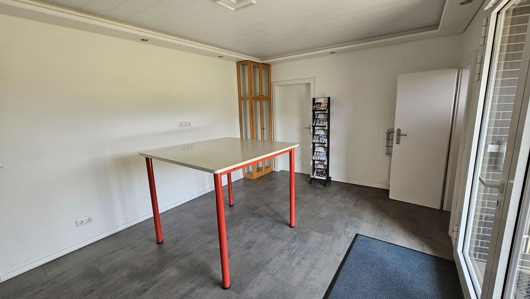 Pronájem nebytového prostoru 5.676 m², Industriestraße 2, Kalletal, Severní Porýní-Vestfálsko Pronájem nebytového prostoru 5.676 m², Industriestraße 2, Kalletal, Severní Porýní-Vestfálsko