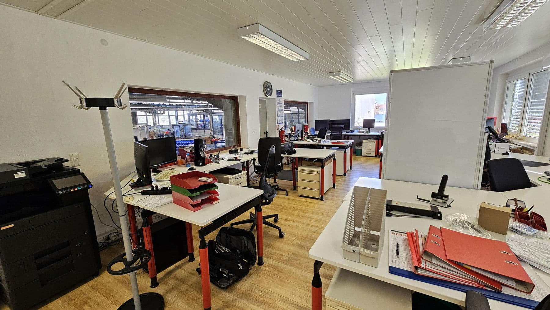 Pronájem nebytového prostoru 5.676 m², Industriestraße 2, Kalletal, Severní Porýní-Vestfálsko Pronájem nebytového prostoru 5.676 m², Industriestraße 2, Kalletal, Severní Porýní-Vestfálsko