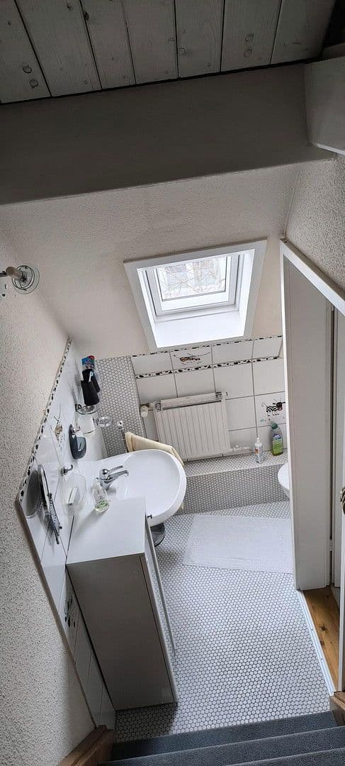 Prodej domu 90 m², pozemek 241 m², Hirschbergstrasse 110, Balingen, Bádensko-Württembersko Prodej domu 90 m², pozemek 241 m², Hirschbergstrasse 110, Balingen, Bádensko-Württembersko